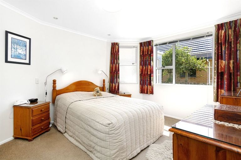 Photo of property in 53 Ranui Terrace, Tawa, Wellington, 5028