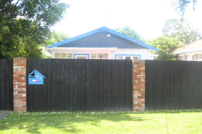 Photo of property in 63 Sandwich Road, Beckenham, Christchurch, 8023