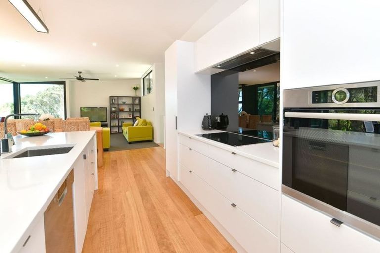 Photo of property in 31g Cochrane Avenue, Arkles Bay, Whangaparaoa, 0932