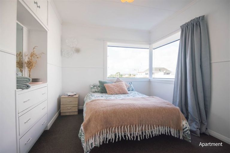 Photo of property in 21 Ocean Beach Street, Foxton Beach, Foxton, 4815
