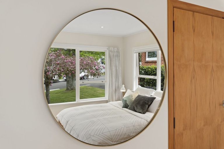 Photo of property in 11 Dudding Avenue, Northcote, Auckland, 0627