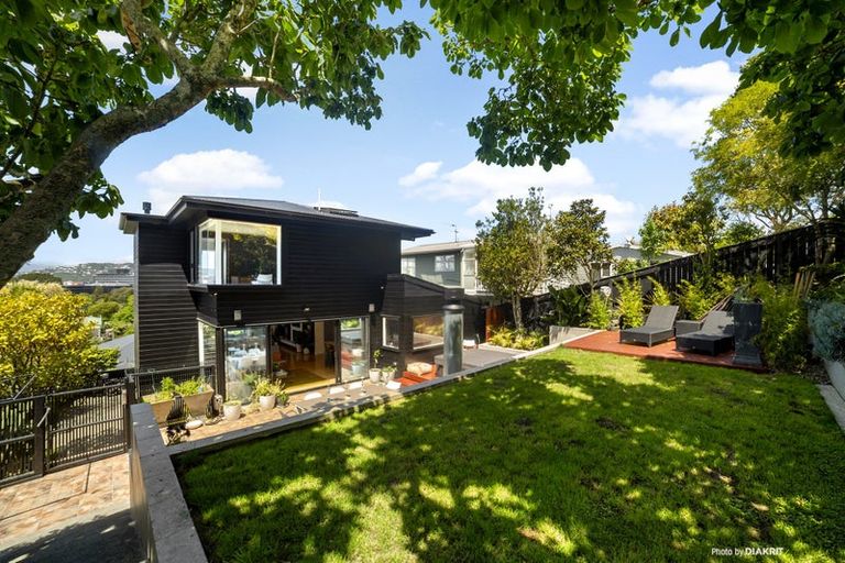 Photo of property in 32 Upton Terrace, Thorndon, Wellington, 6011