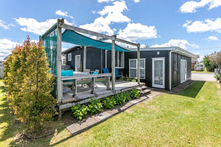 Photo of property in 211 Tui Road, Whangamata, 3620