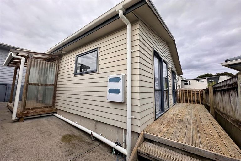 Photo of property in 18 Bolton Place, Otara, Auckland, 2023