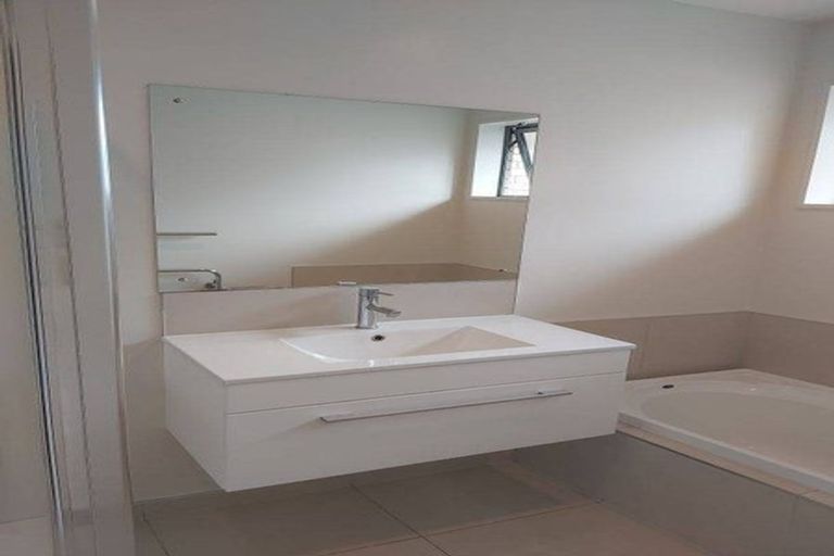 Photo of property in 14 Charente Way, Yaldhurst, Christchurch, 8042