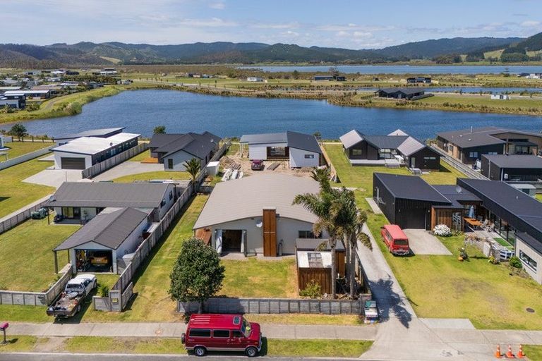 Photo of property in 140 Ngaio Drive, Matarangi, Whitianga, 3592