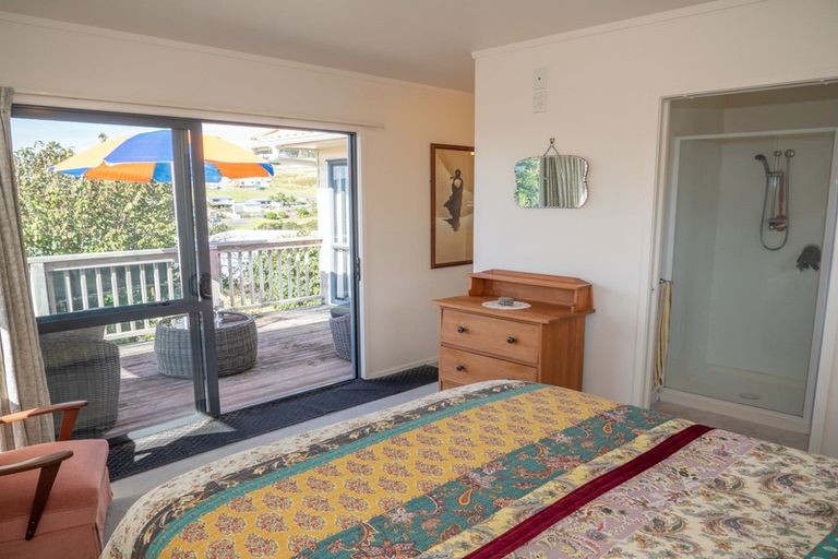 Photo of property in 12 Cable Bay Block Road, Cable Bay, 0420