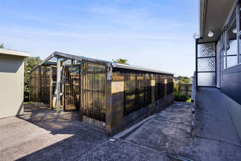 Photo of property in 36 Simons Street, Moturoa, New Plymouth, 4310