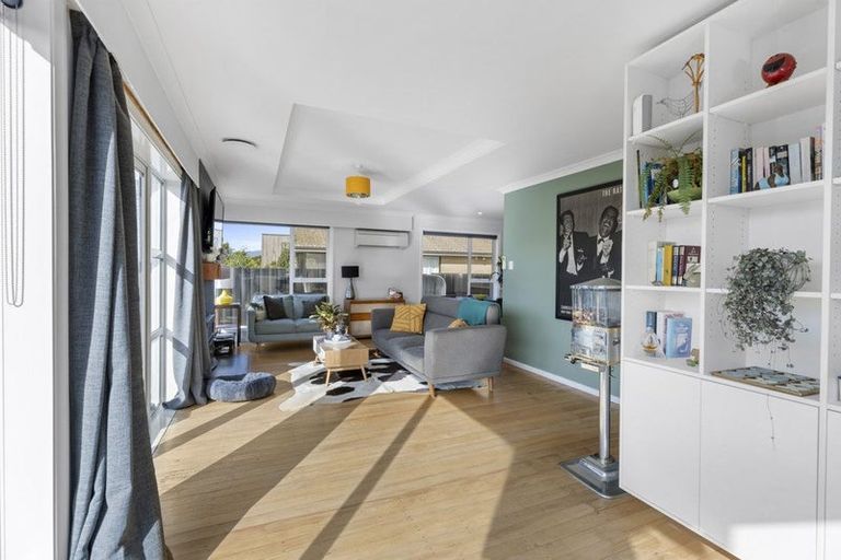 Photo of property in 16 Malta Crescent, South New Brighton, Christchurch, 8062