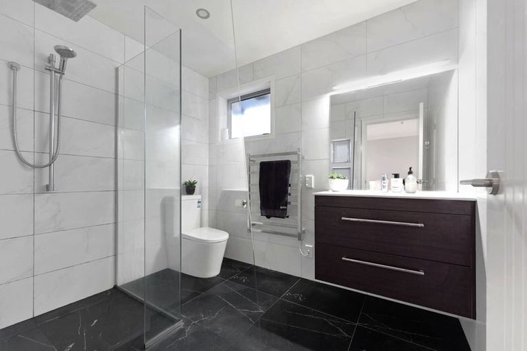 Photo of property in 56 Hillpark Drive, Pokeno, 2402