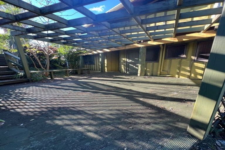 Photo of property in 313 Don Buck Road, Massey, Auckland, 0614