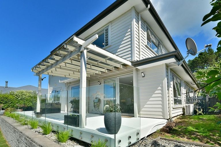 Photo of property in 4 Bella Vista Drive, Gulf Harbour, Whangaparaoa, 0930