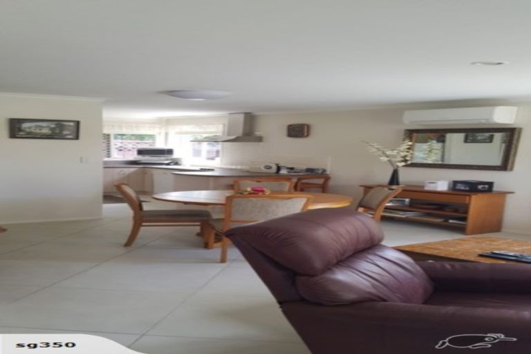 Photo of property in 5/262 Centreway Road, Orewa, 0931