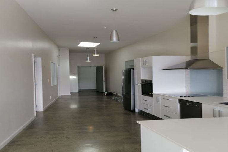 Photo of property in 5/25 Home Street, Mount Victoria, Wellington, 6011