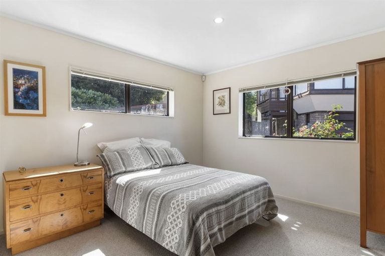 Photo of property in 3/11 Faulkner Road, Northcote Point, Auckland, 0627