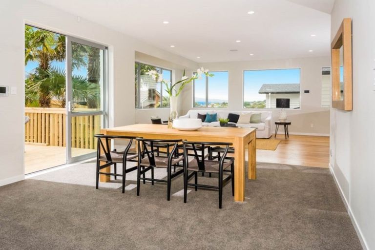 Photo of property in 19 Rangitoto Terrace, Milford, Auckland, 0620