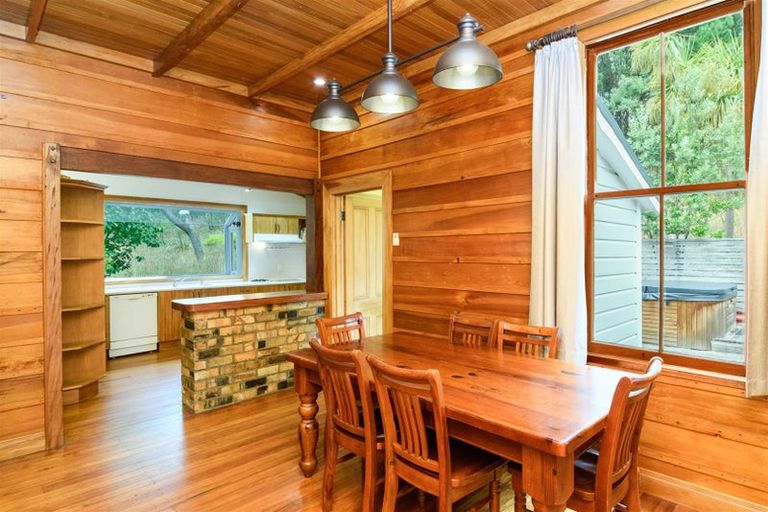 Photo of property in 512a Parewanui Road, Bulls, 4894