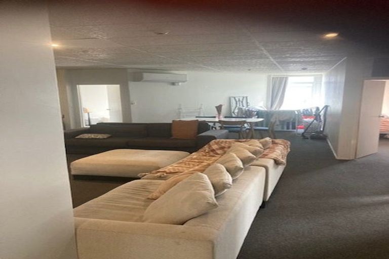 Photo of property in 1/8 Lipman Street, Mount Victoria, Wellington, 6011