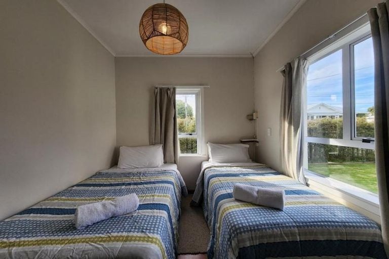 Photo of property in 8 Henui Street, Strandon, New Plymouth, 4312