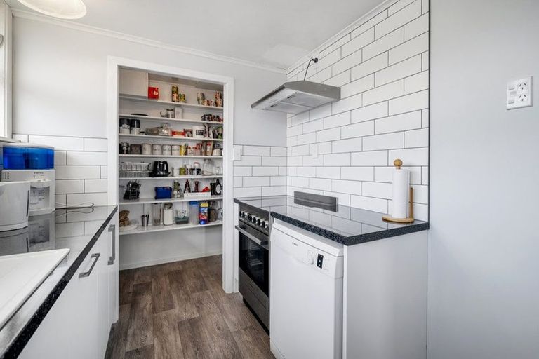 Photo of property in 17 Mckenzie Road, Owhata, Rotorua, 3010