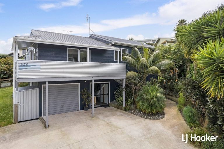 Photo of property in 128 Athenree Road, Athenree, Katikati, 3177