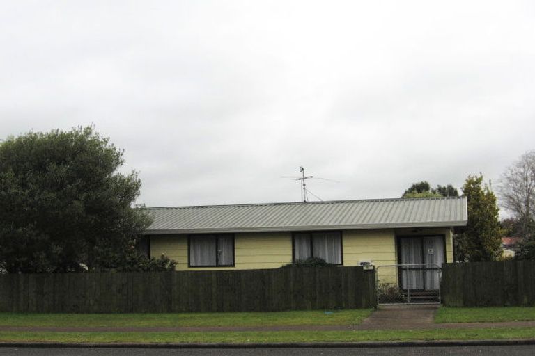 Photo of property in 1/49 Redcrest Avenue, Red Hill, Papakura, 2110