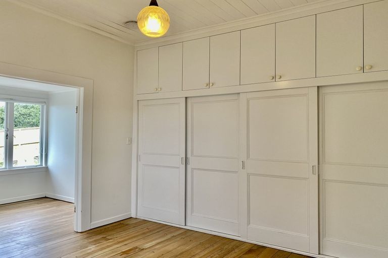 Photo of property in 48 The Avenue, Albany, Auckland, 0632