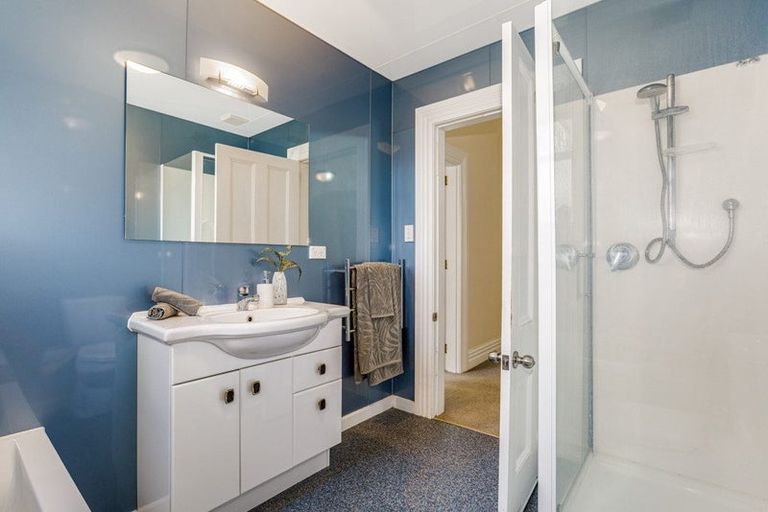 Photo of property in 30 Clutha Avenue, Khandallah, Wellington, 6035