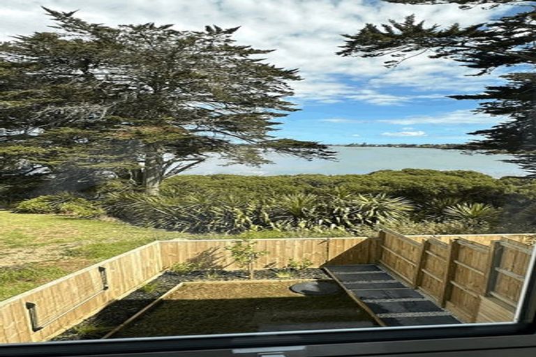 Photo of property in 24 Ramwall Place, Weymouth, Auckland, 2103