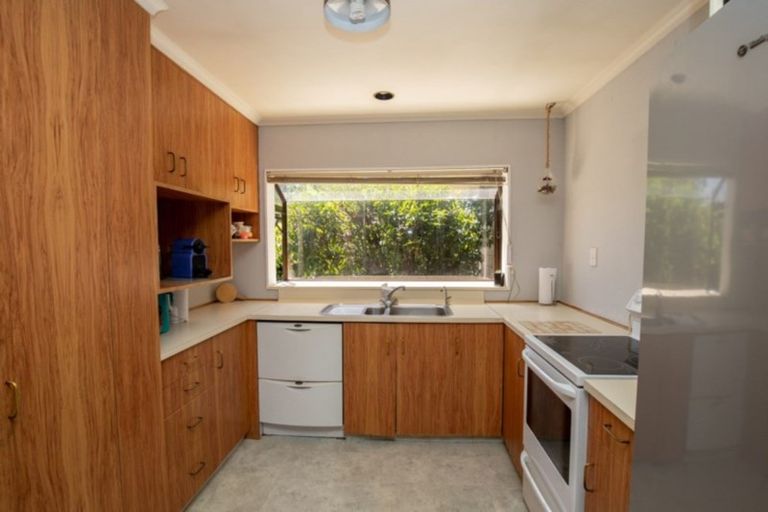 Photo of property in 12 Darlington Street, Ngatea, 3503