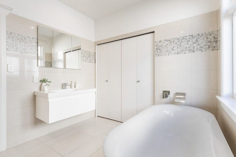 Photo of property in 19 Burnley Terrace, Mount Eden, Auckland, 1024