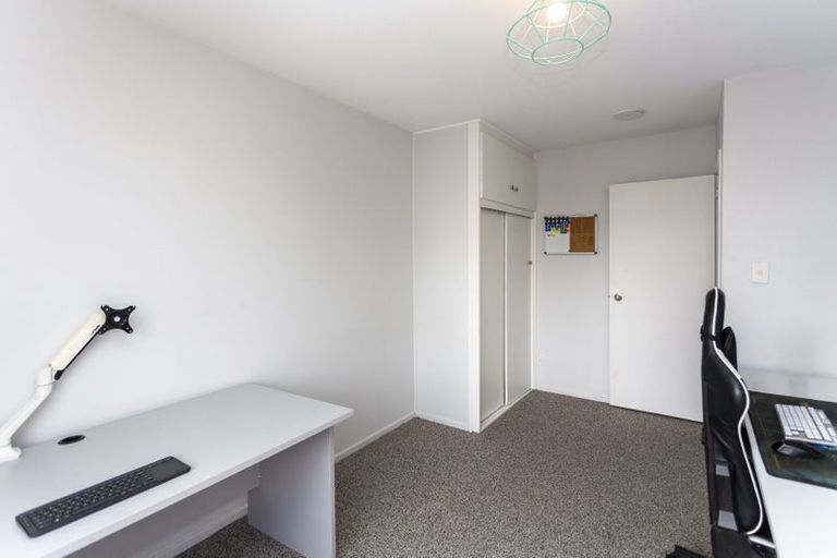 Photo of property in 2/15a Marriotts Road, North New Brighton, Christchurch, 8083