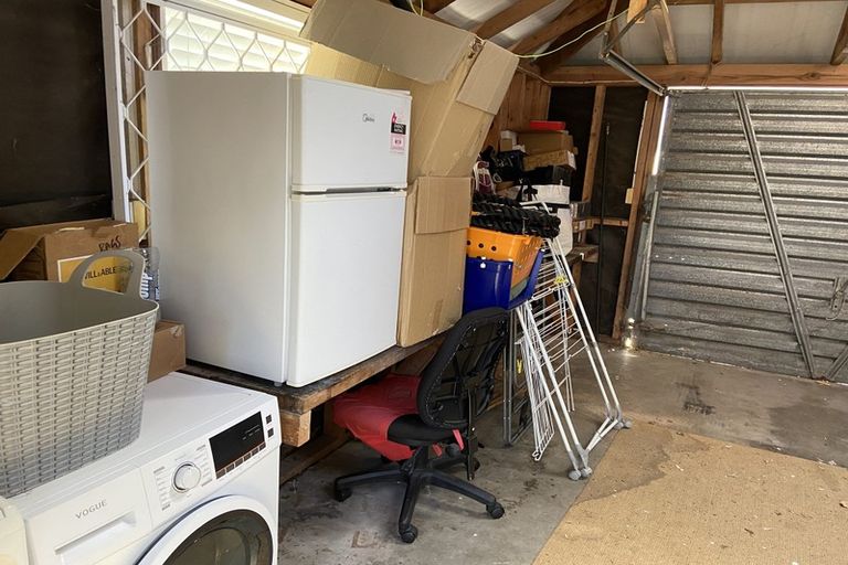 Photo of property in 1/43 Tramway Road, Beach Haven, Auckland, 0626