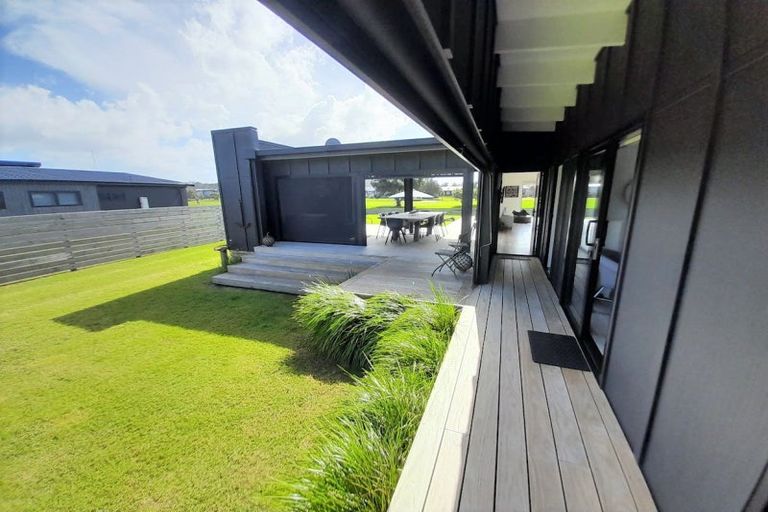 Photo of property in 143 Ngaio Drive, Matarangi, Whitianga, 3592