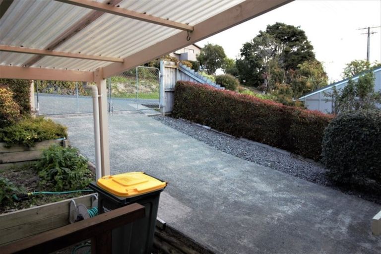 Photo of property in 5a Rangimaarie Crescent, Snells Beach, 0920