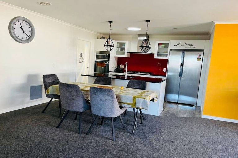 Photo of property in 38 Margaret Shields Avenue, Aotea, Porirua, 5024