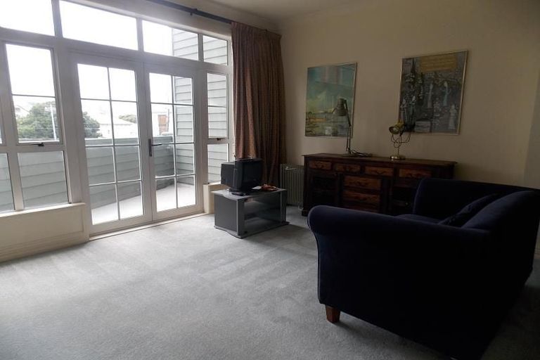 Photo of property in 40 Pipitea Street, Thorndon, Wellington, 6011