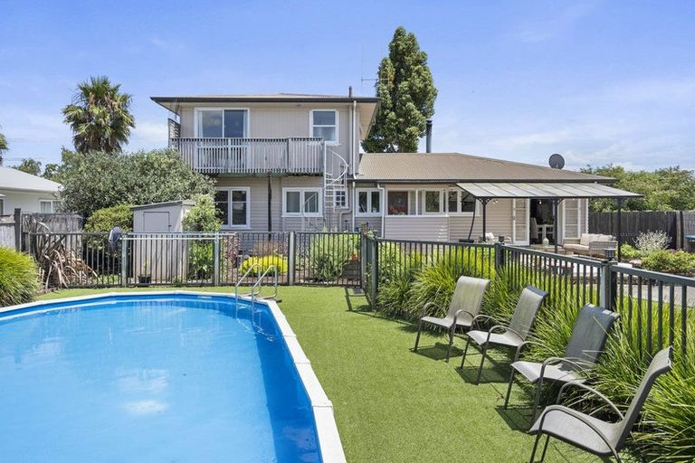 Photo of property in 298 Shakespeare Street, Leamington, Cambridge, 3432