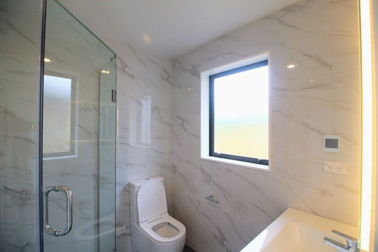 Photo of property in 3a Rothery Road, Hillpark, Auckland, 2102