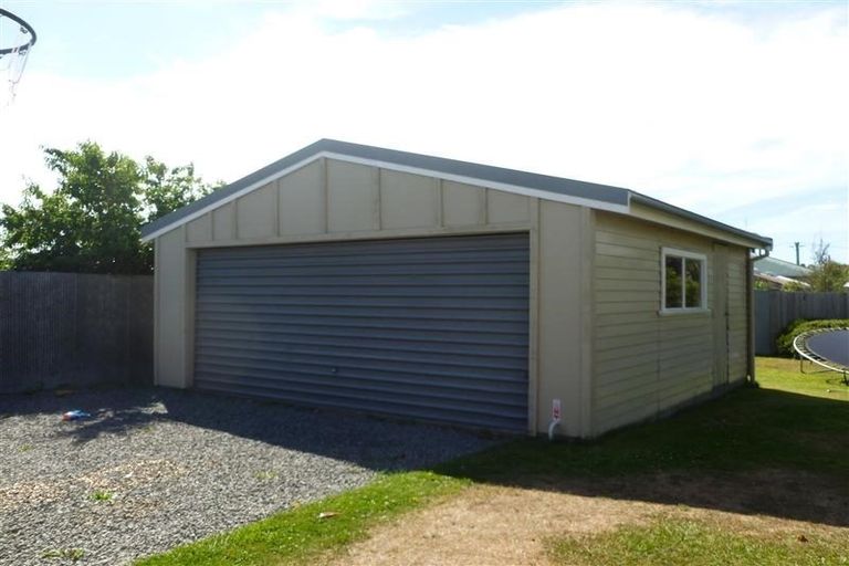 Photo of property in 22 Wilton Crescent, Bishopdale, Christchurch, 8053