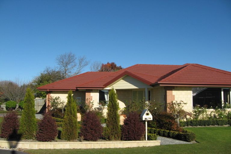 Photo of property in 1 Langley Place, Belfast, Christchurch, 8051