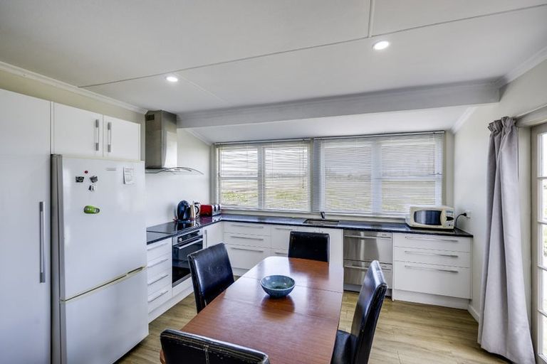 Photo of property in 64 The Esplanade, Westshore, Napier, 4110