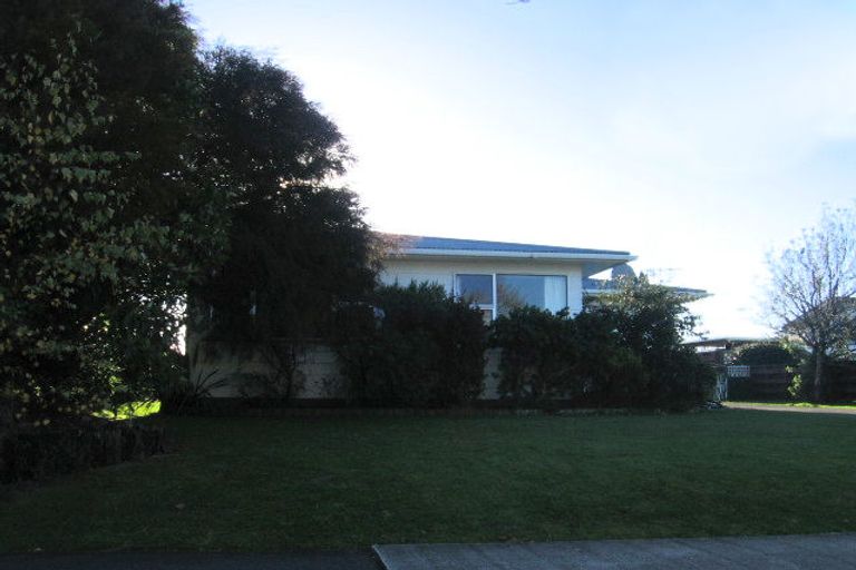 Photo of property in 38 John F Kennedy Drive, Milson, Palmerston North, 4414