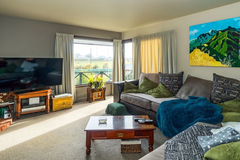 Photo of property in 15a Raymond Street, West End, Timaru, 7910