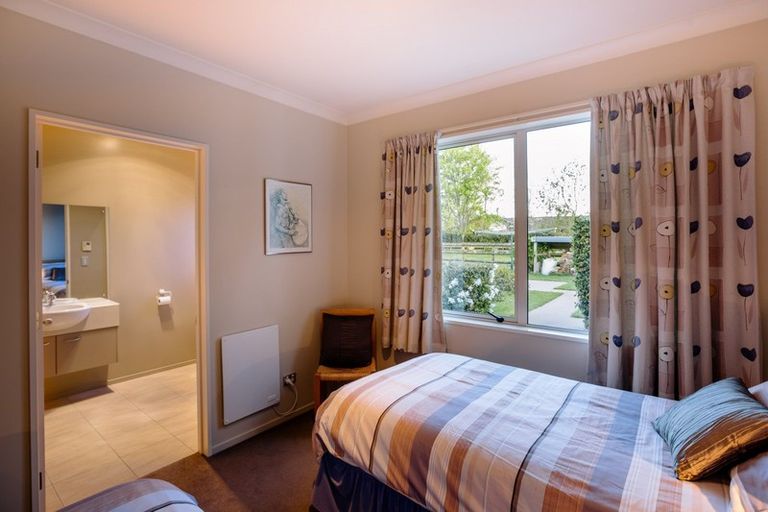 Photo of property in 76 Peake Road, Cambridge, 3493