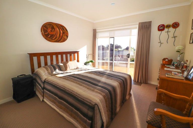 Photo of property in 10 Lockhart Place, Ngarimu Bay, Thames, 3575