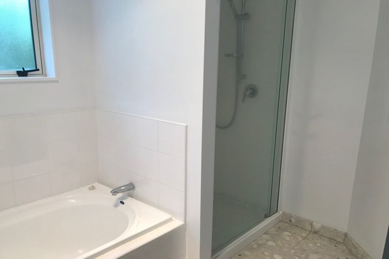 Photo of property in 28a Allington Road, Karori, Wellington, 6012