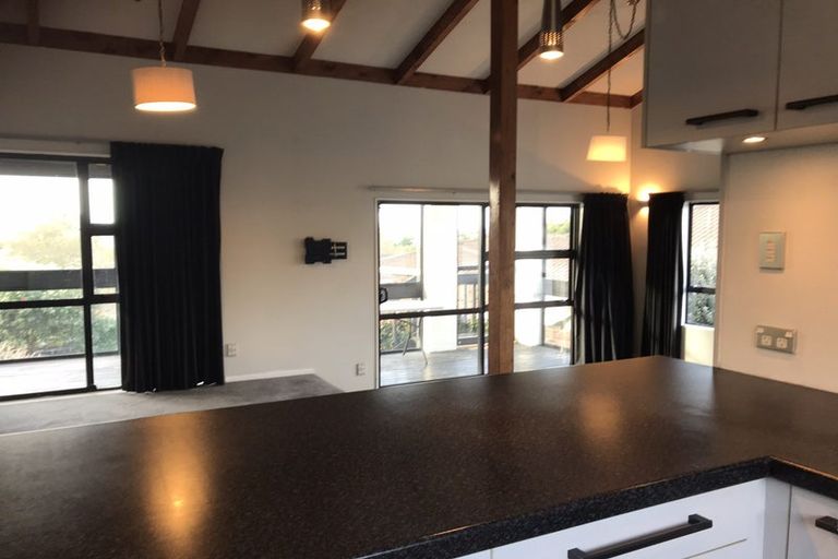 Photo of property in 2/2 Monde Place, Clover Park, Auckland, 2019