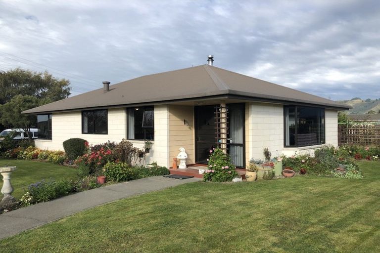 Photo of property in 8 Gorge Road, Waimate, 7924