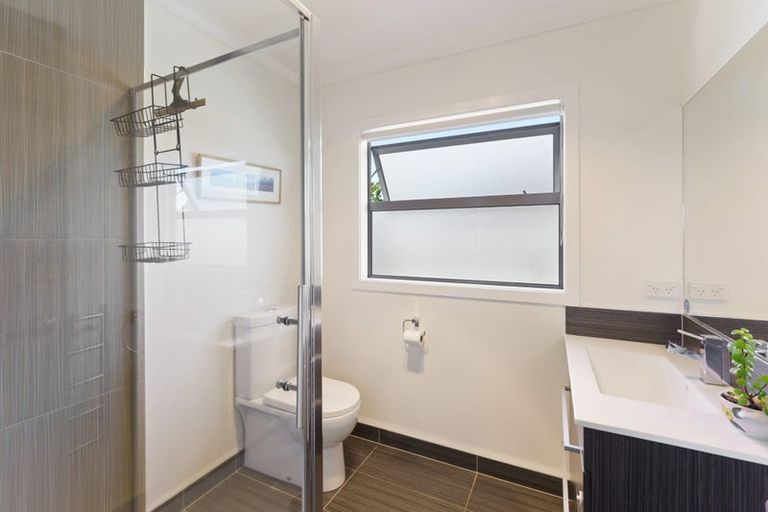 Photo of property in 35 Simpson Crescent, Raumati Beach, Paraparaumu, 5032